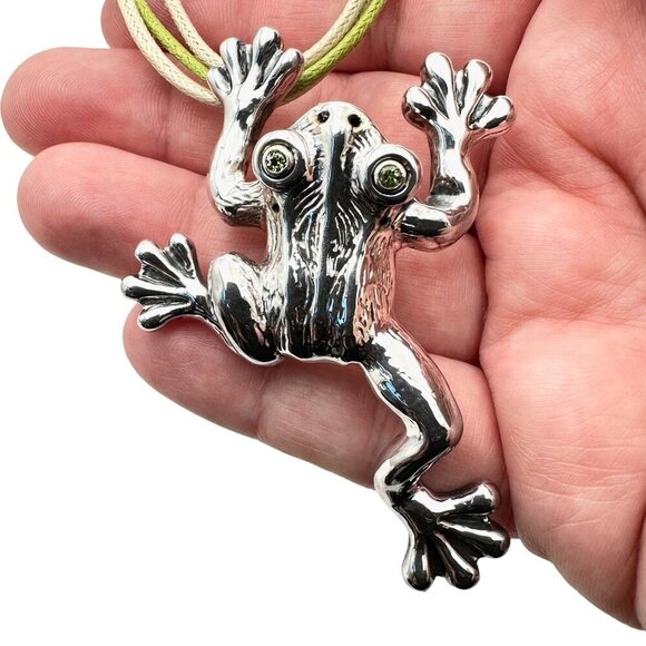 Designer SX Womens Necklace Sterling Silver Green Peridot Frog Pendant on Cord - Picture 1 of 6